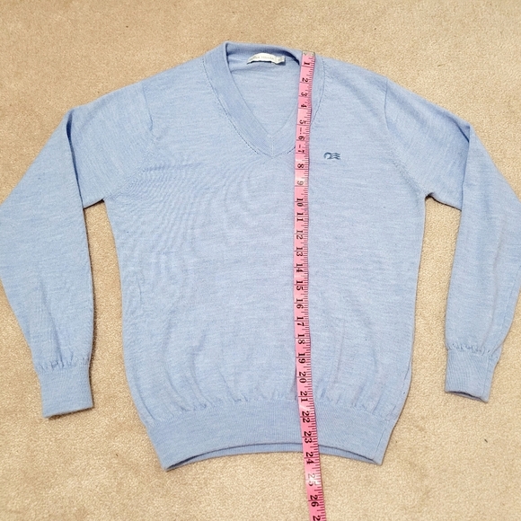 Peter Millar v-neck sweater size Medium 100% extra Fine Italian Merino Wool - Picture 9 of 9